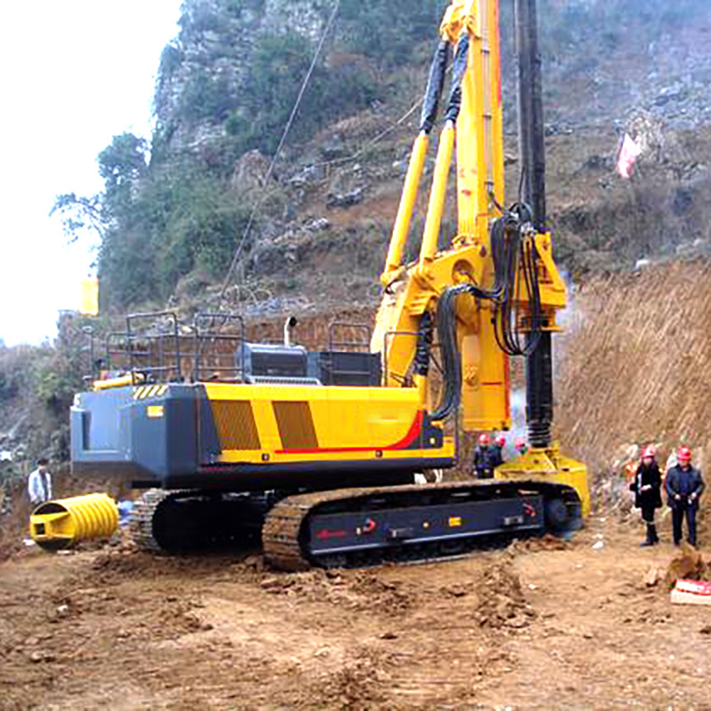 China Famous Manufacture 240kw Hydraulic Rotary Drilling Rig Machine Xr240e