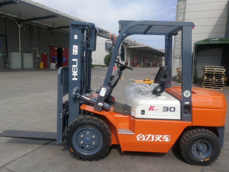 China Heli 3ton Cpcd30 Diesel Forklift Truck with Side Shift
