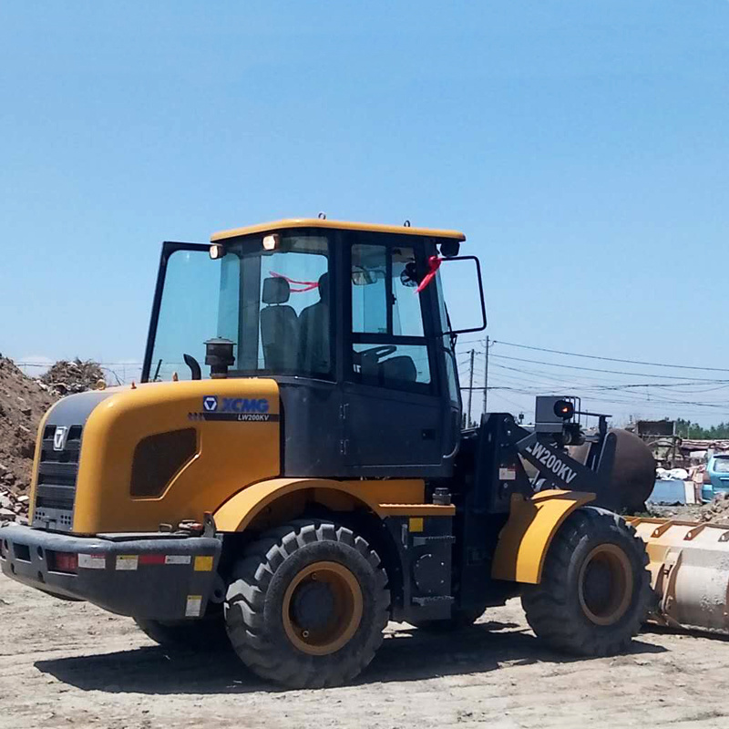 China Mini 2000kgs Loader Lw200kv Front End Loader Attachments