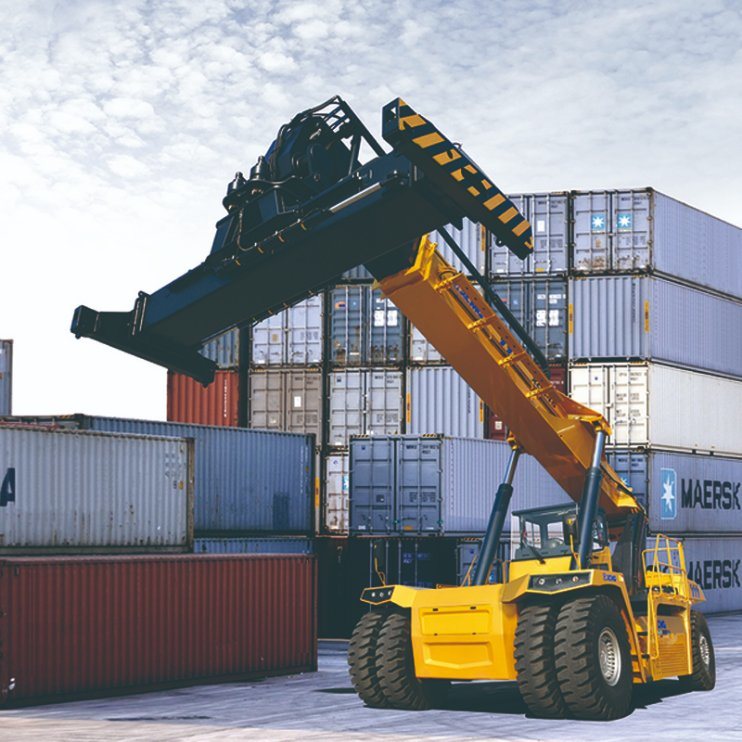 China 
                China Top Brand Xcs45 45 ton Reach Stacker voor containers
             leverancier