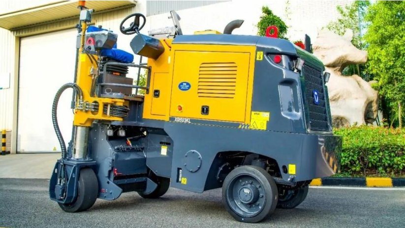 Chinese Famous Brand Xm503 500mm Small Asphalt Cold Milling Machine Used in Road Shoulder