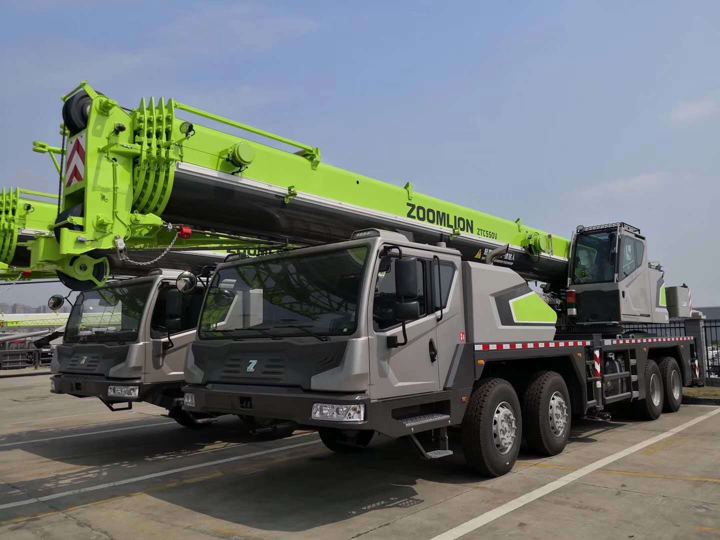 Factory Zoomlion Brand 55ton Truck Crane for Sale