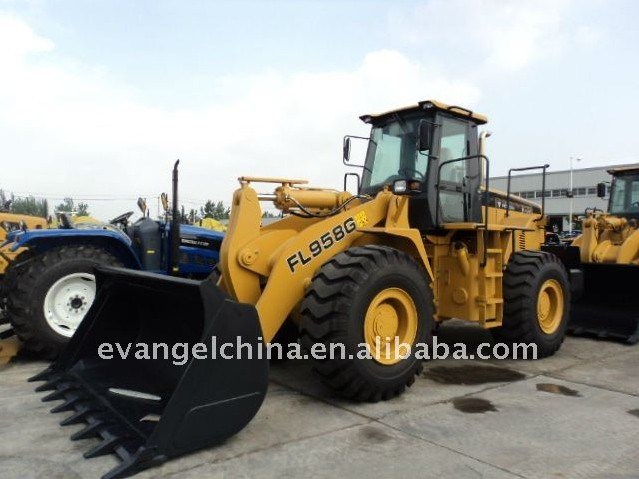 Foton Lovol FL956h 5 Ton Compact Wheel Loader with Oil Bath Air Filter Rock Bucket