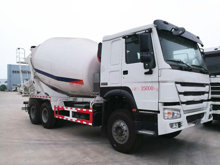 HOWO 10m3 Concrete Pump Mixer Truck