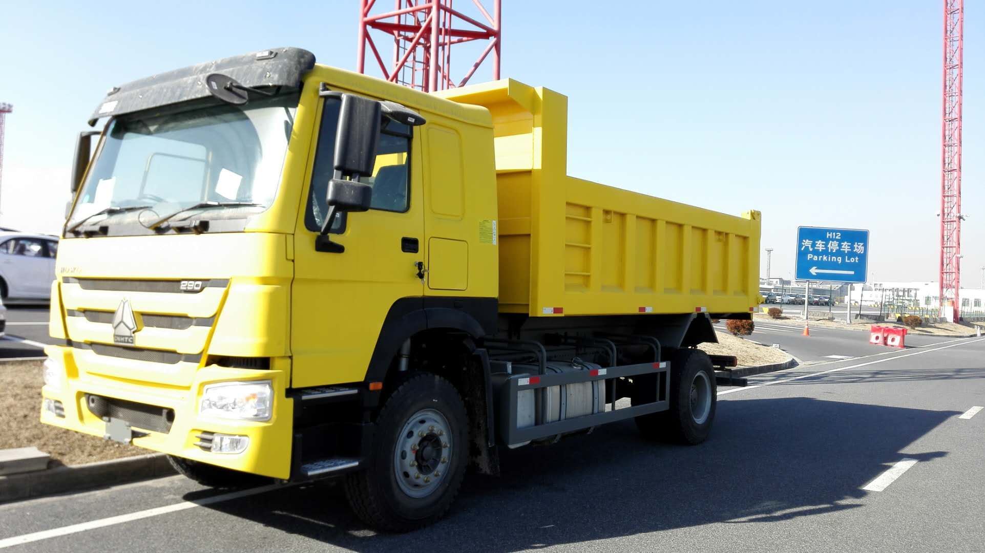 HOWO 371HP 6*4 8*4 Dump Trucks for Sale in Uzbekistan