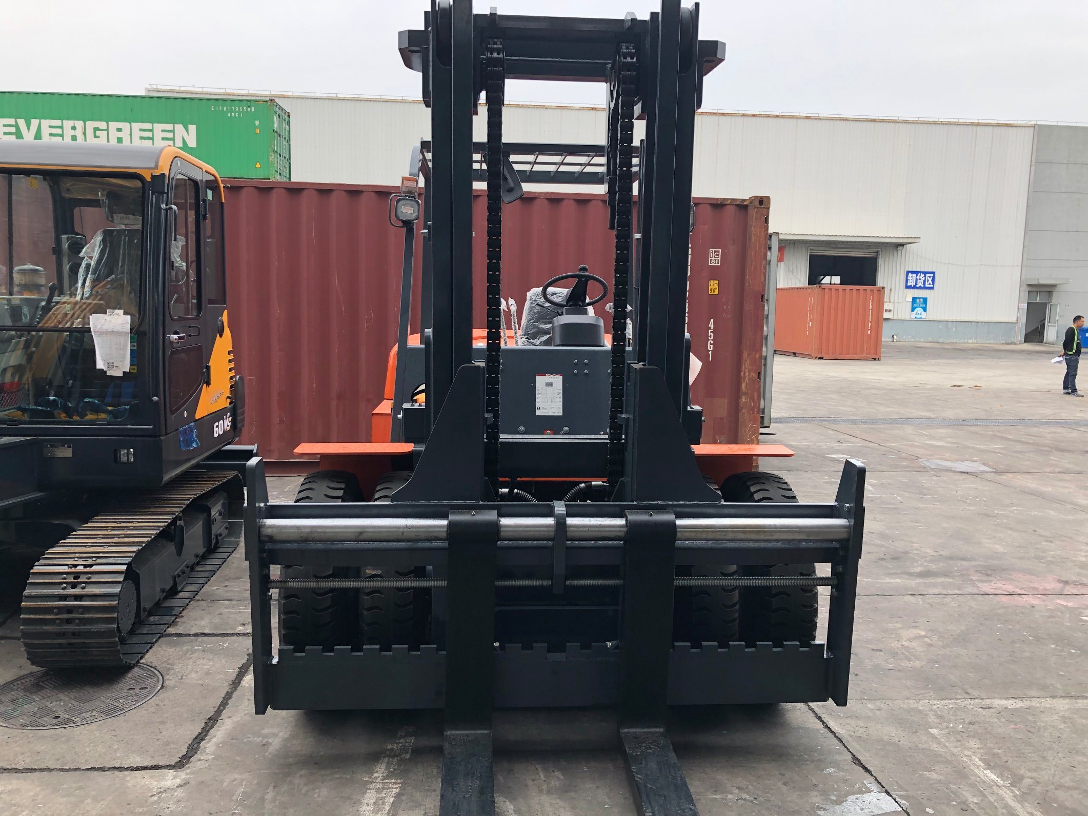 China 
                Heli 10 Ton Forklift Cpcd100 con Side Shifter en Bahamas
             proveedor