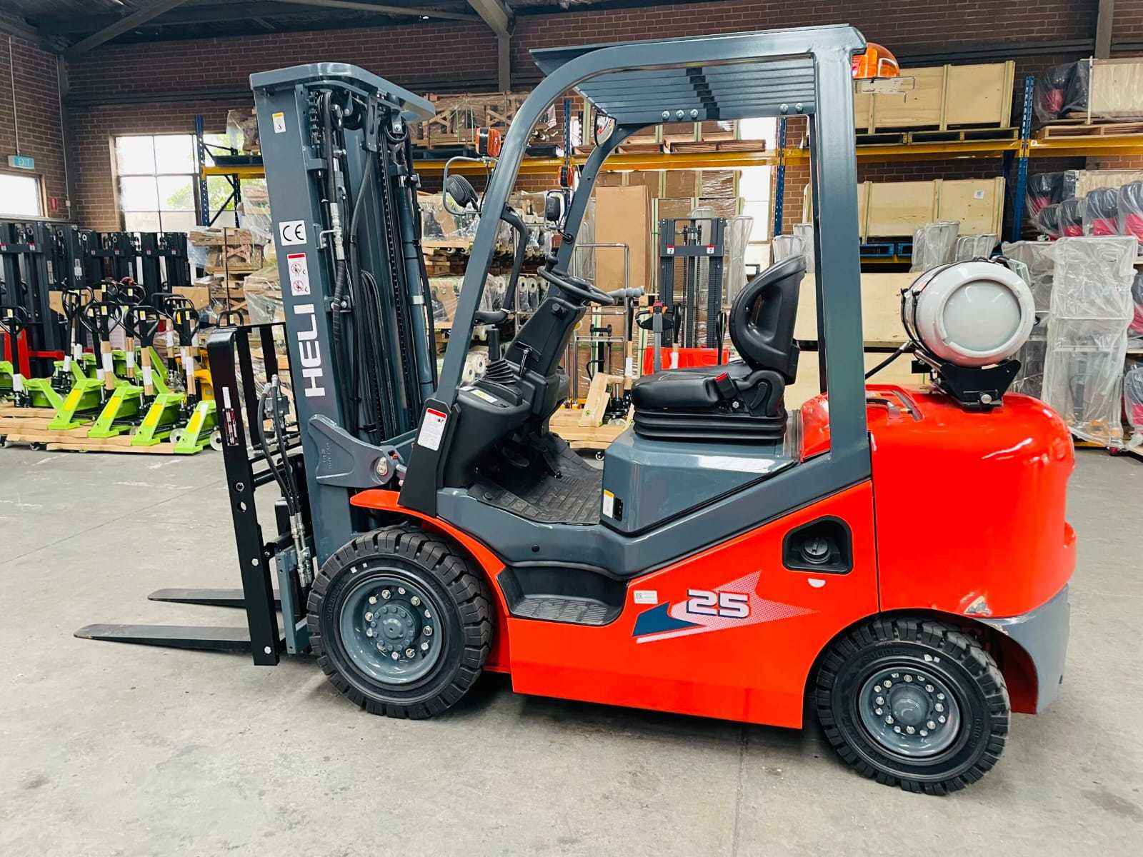 Heli 2.5 Ton 3 Ton LPG Propane Gasoline Forklift with Spare Parts