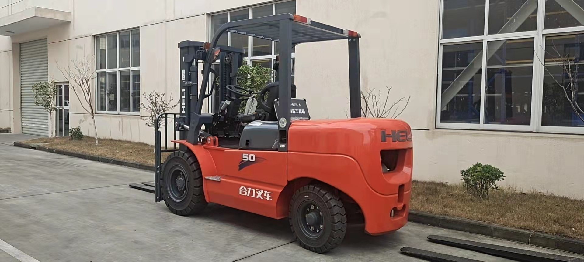 Heli 3ton Mini 3m 5m Mast Diesel Cpcd30 3ton Forklift