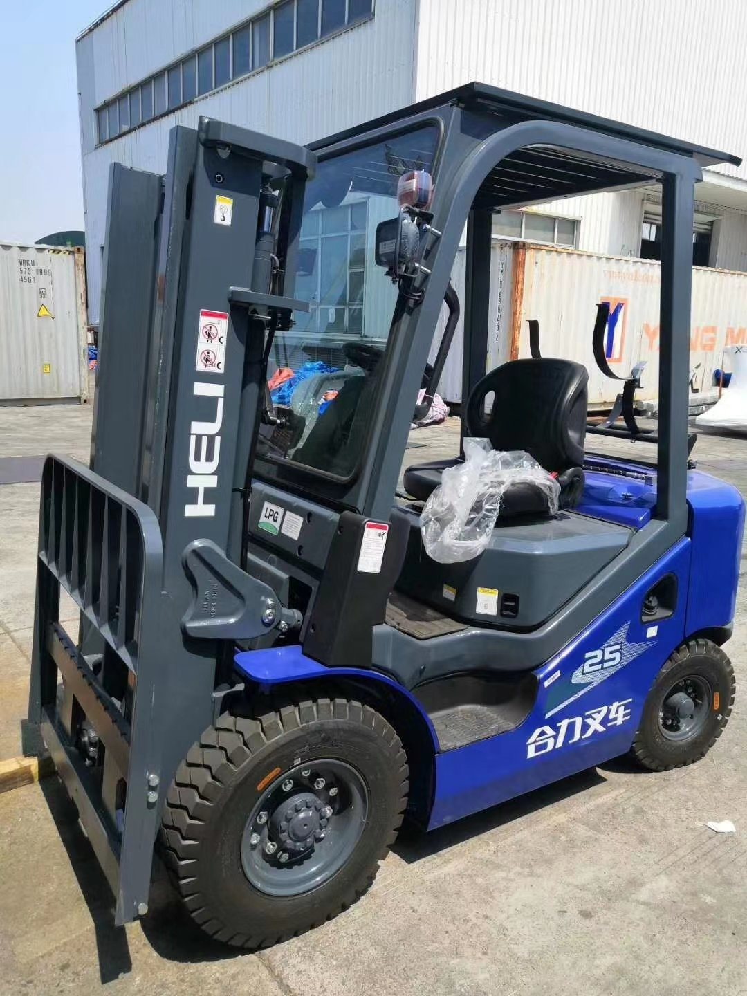 
                Heli フォークリフト Mini 2.5 Ton Cpcd25 ディーゼルフォークリフトトラック
            