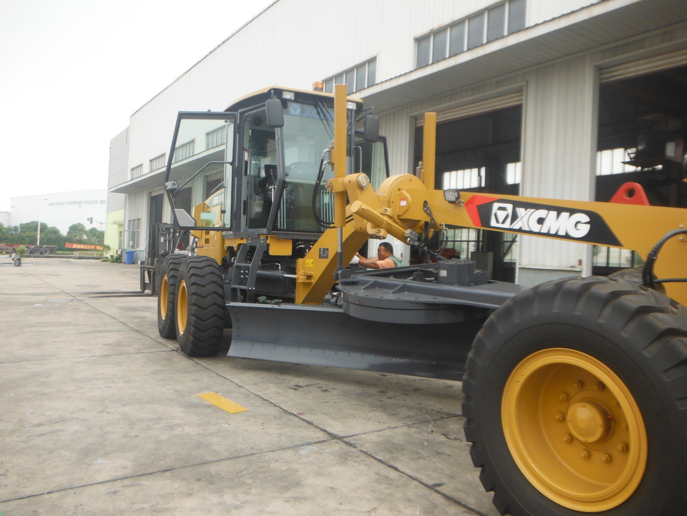 High Quality Construction Machinery Oriemac Gr2153 215HP Grader /Road Grader/ Motor Grader with Ripper and Blade
