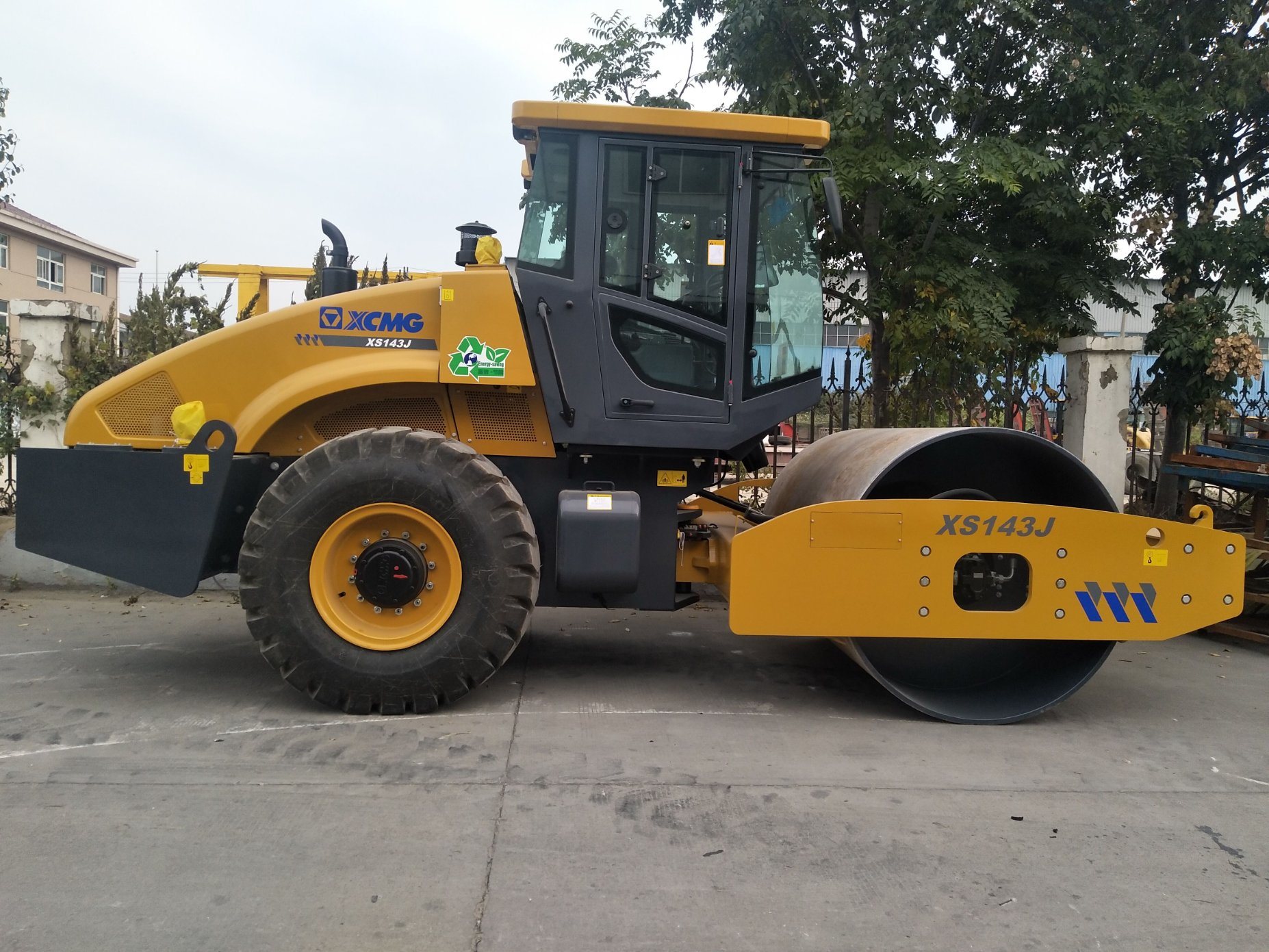 Hot Sale Xs143j 14ton Single Drum Vibratory Road Rollers