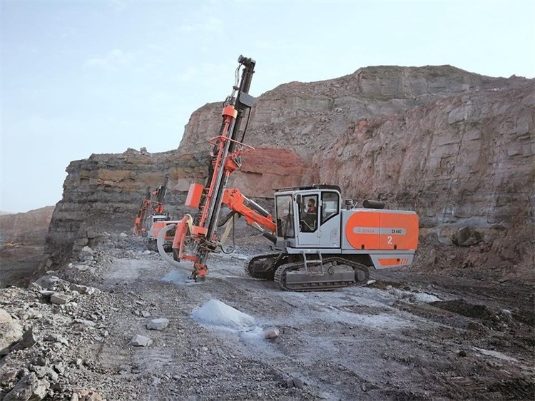 
                Limpieza criogénica de integrado de perforación DTH 90-1300mm Diámetro del agujero de la piedra caliza
            