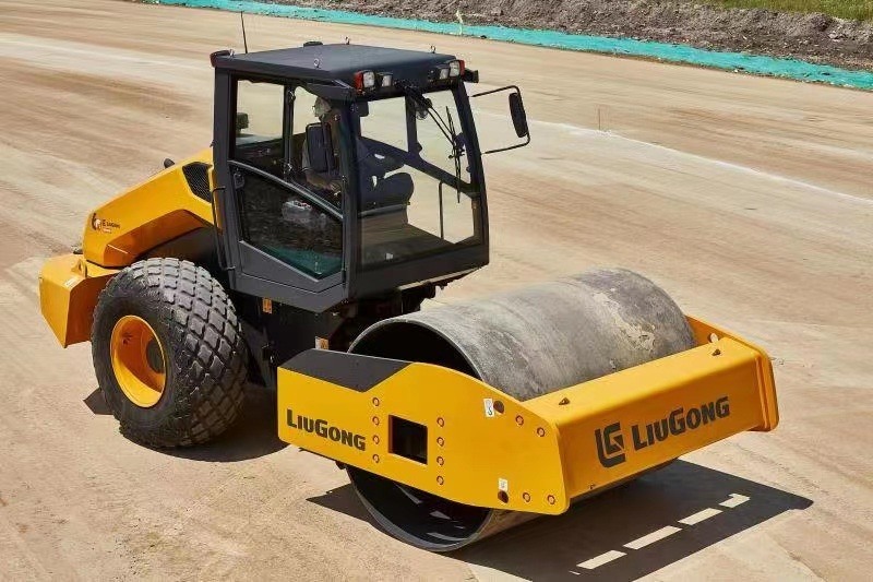 Liugong 11ton Single Drum Road Roller Clg6611e Hydraulic Compactor Price