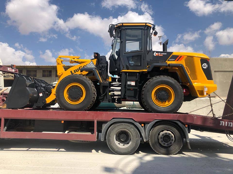 
                Liugong 3ton Clg835h Mini-wiellader met 1,7 cbm bak in Oezbekistan
            