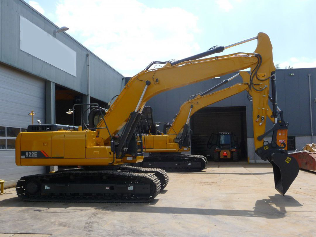 
                Liugong nouveau Digger 22 tonne excavatrice chenillée Clg922e avec arceau de sécurité de la cabine
            