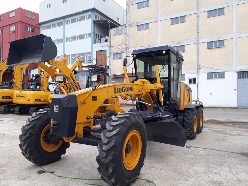 China 
                Carretera Liugong Clg4180 Máquina niveladora a motor de 180 CV Precio
             proveedor