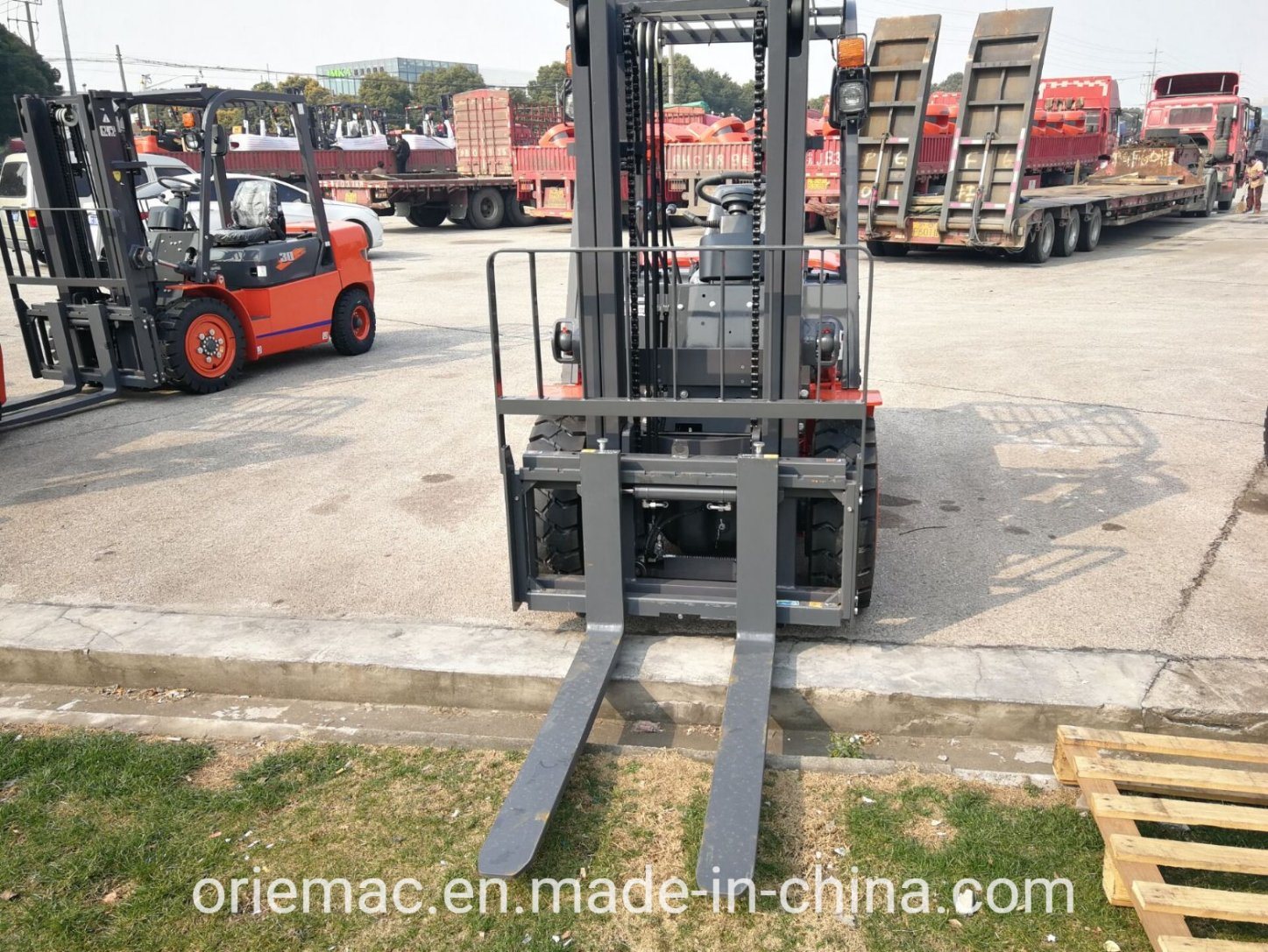 Lonking 2.5 Ton Mini Forklift LG25dt in Argentina
