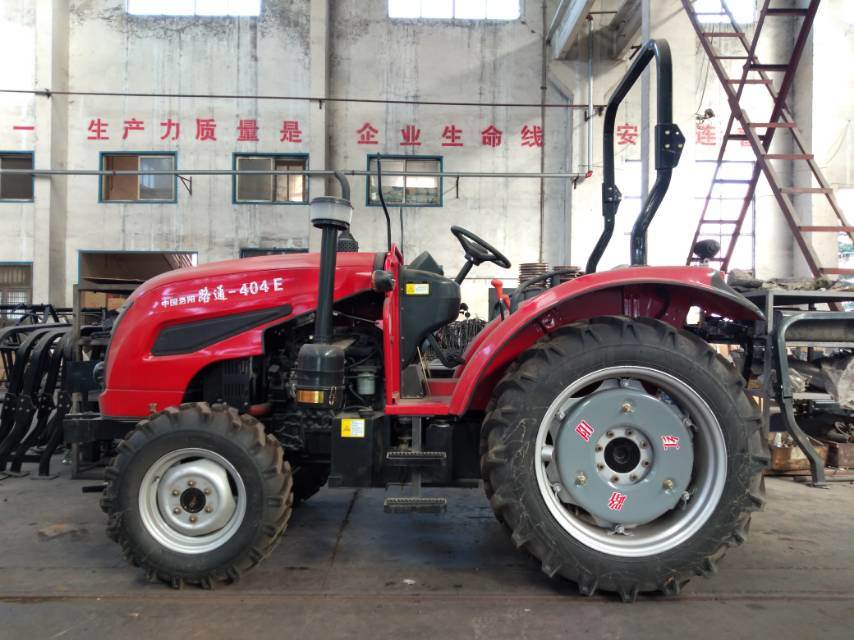 Lutong Lt404 Lt504 40HP 50HP Compact Wheeled Tractor