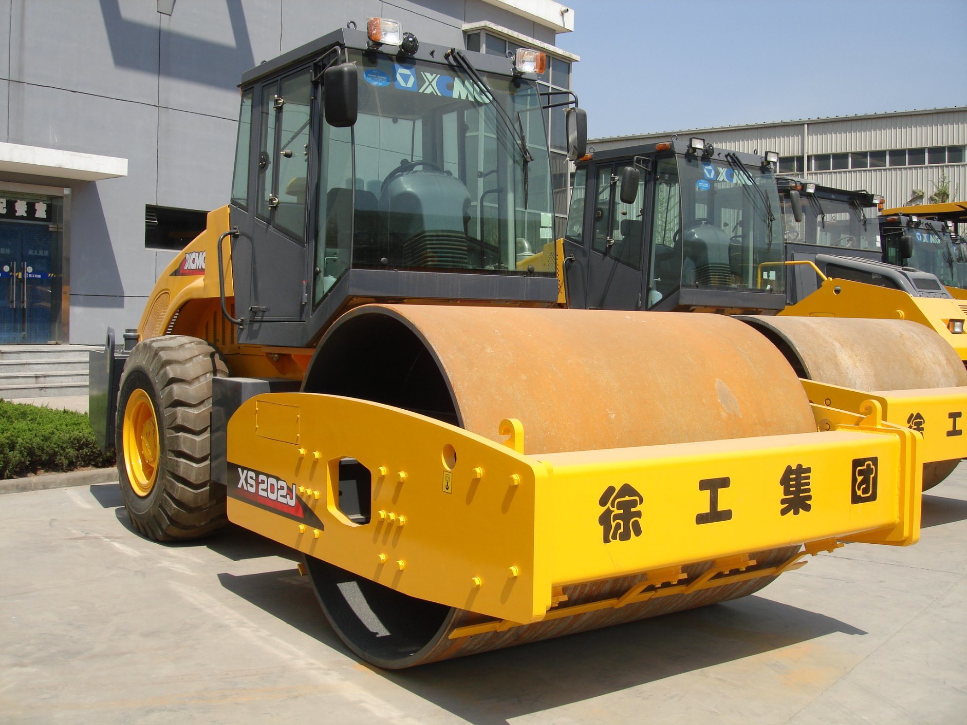 Lutong Road Construction Machinery Plate Compactors 16 Ton Road Rollers Lt216 for Sale