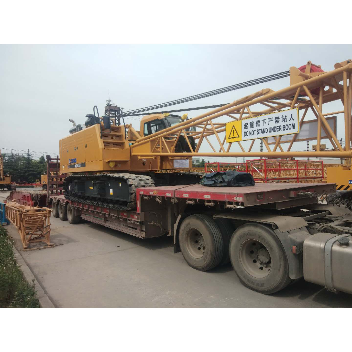 New 55ton Heavy Hoisting Equipment Xgc55 Crawler Crane in Indonesia