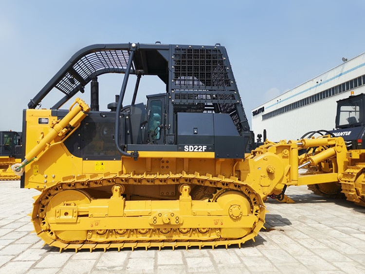 
                New Shantui Crawler Bulldozer SD22s 220HP with Three Shank Ripper
            