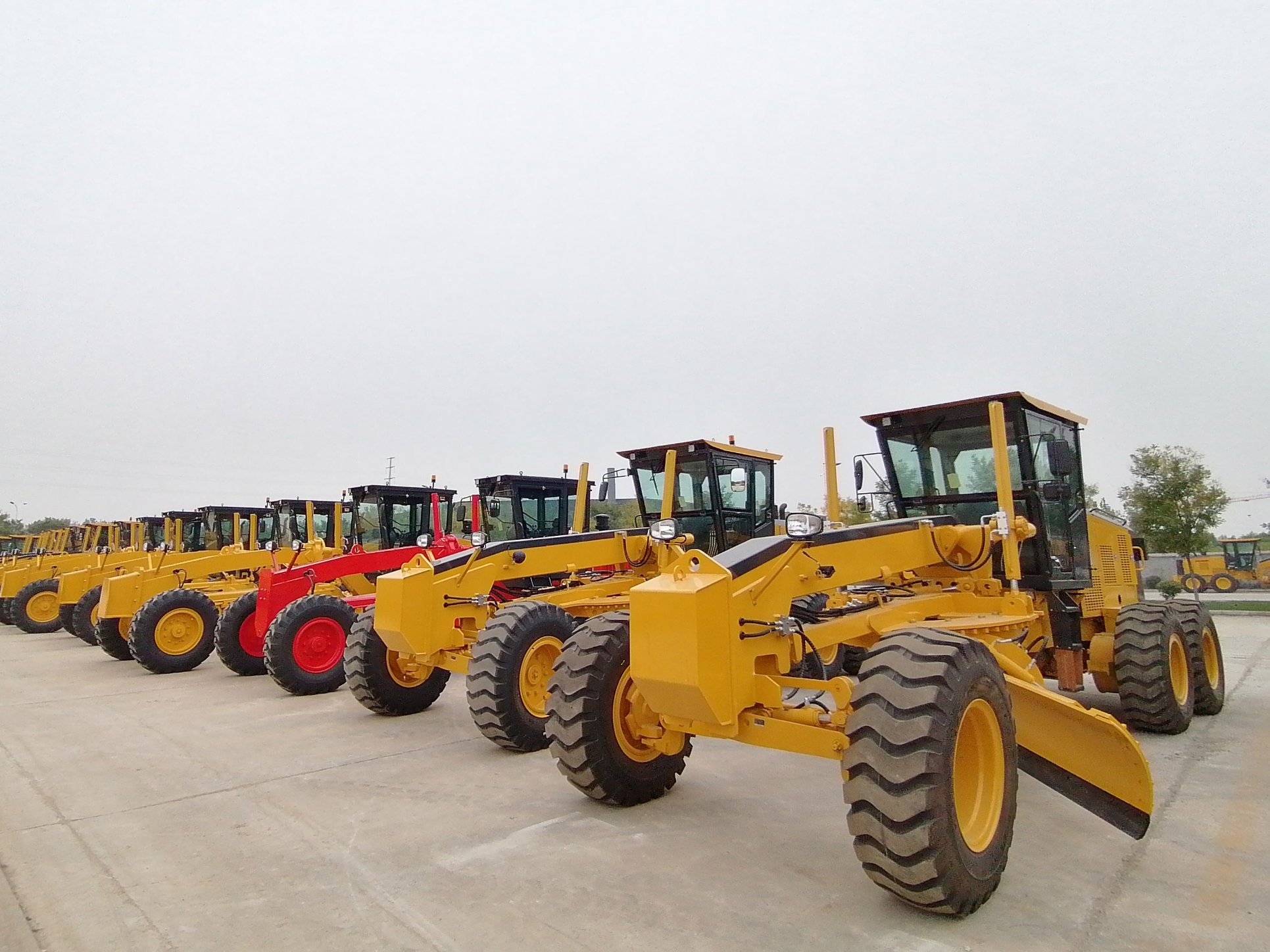 Oriemac 160HP Road Grader Shantui Sg16-3 with Cummins Engine