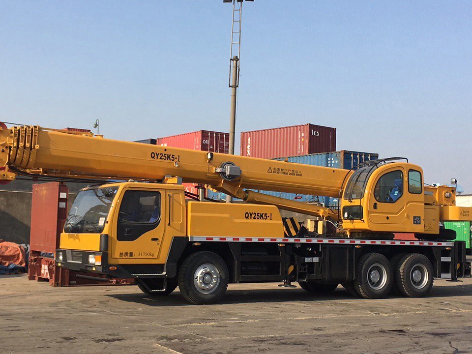 Oriemac Lifting Construction Equipment 25 Ton Mobile Crane Telescopic Boom Truck Crane (QY25KA)