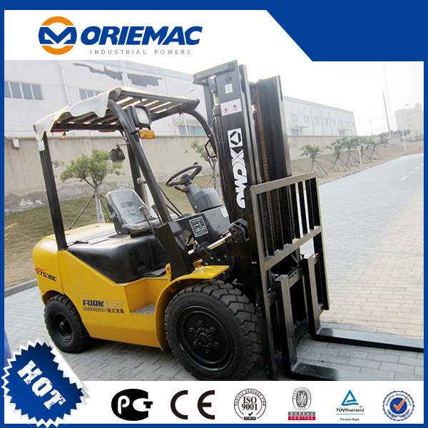 Popular 3 Ton Manual Diesel Forklift with 3-Stage Mast (XT530C)