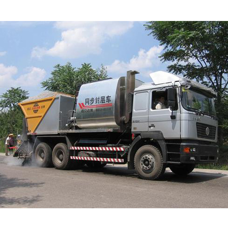 China 
                Road Construction machine Automatic Asphalt Chip Sealer Truck voor Afrika
             leverancier