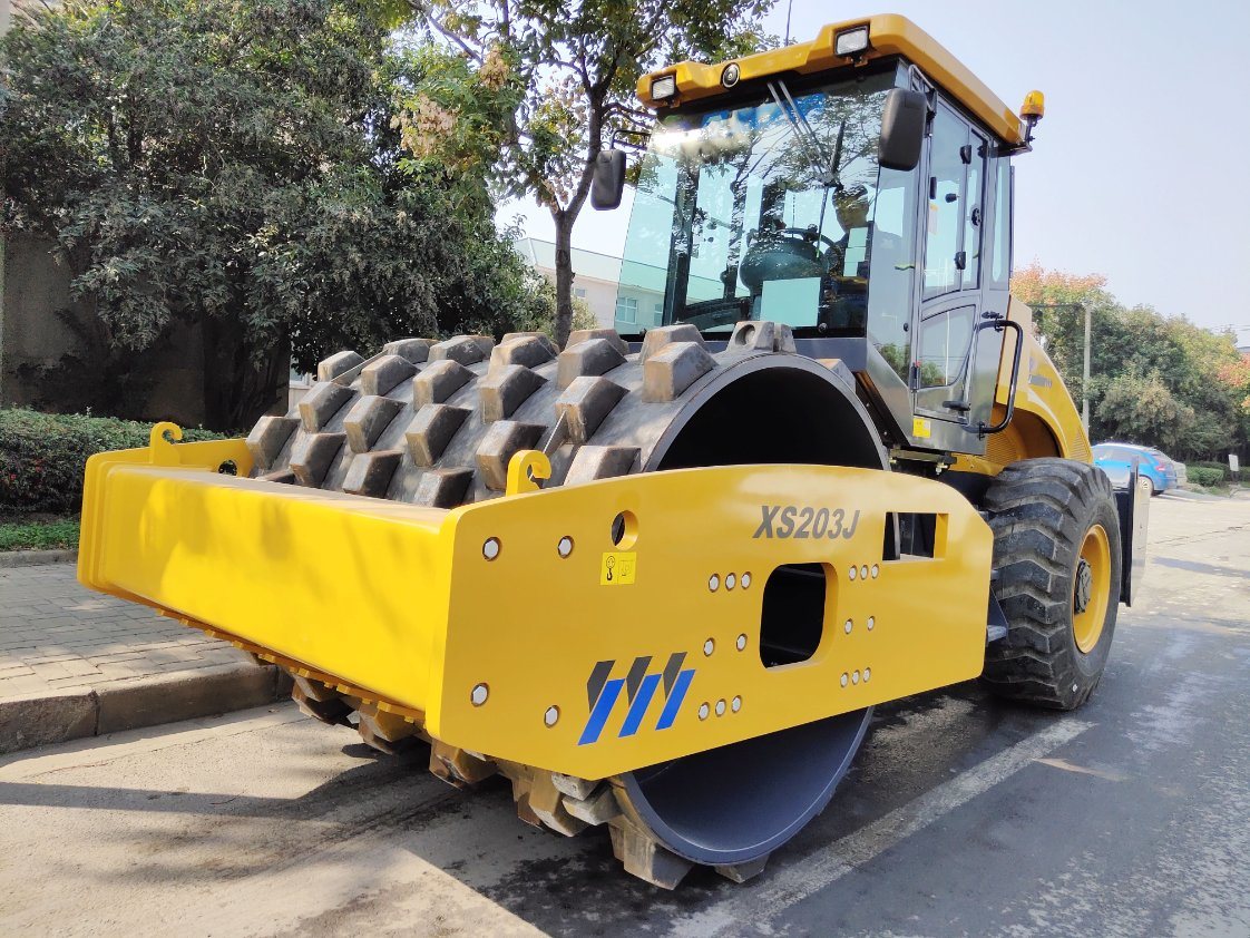 Road Construction Machinery 20 Ton Mechanical Single Drum Compactor Road Roller Xs203j
