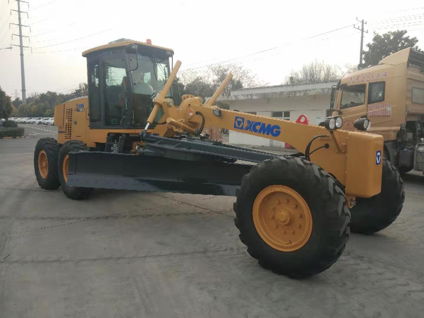 
                Motorgrader Gr135 Mini in Filippine
            