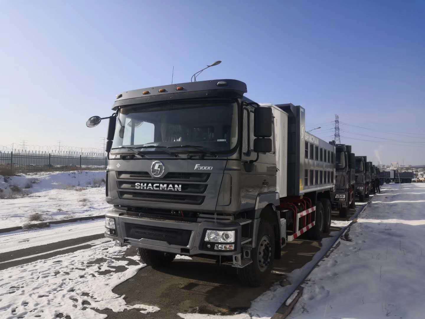 Shacman CNG F3000 Tipper 6X4 Dump Truck for Uzbekistan