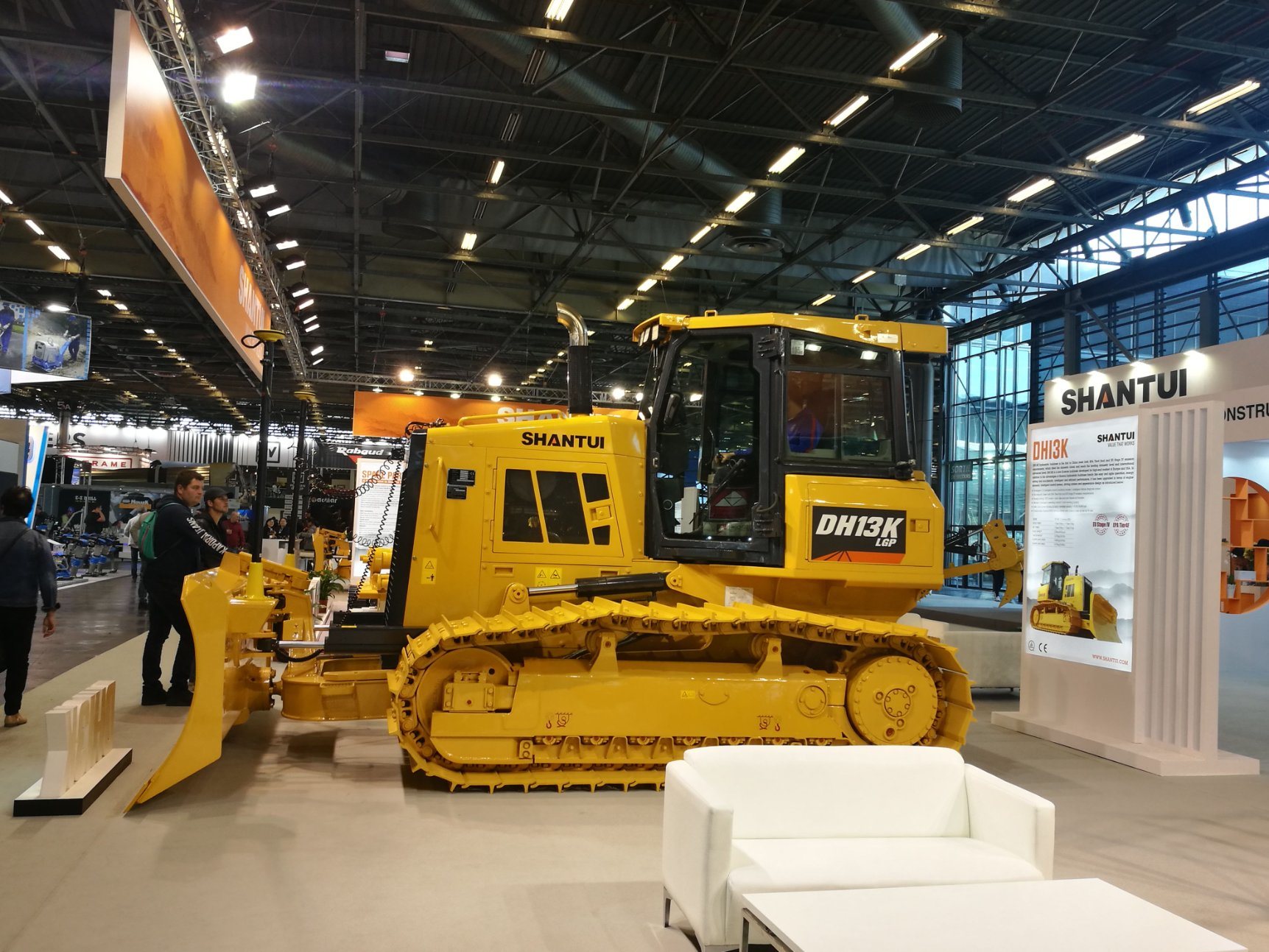 Shantui 130HP Bulldozer Dh13-K2 with Euro IV FIAT Engine