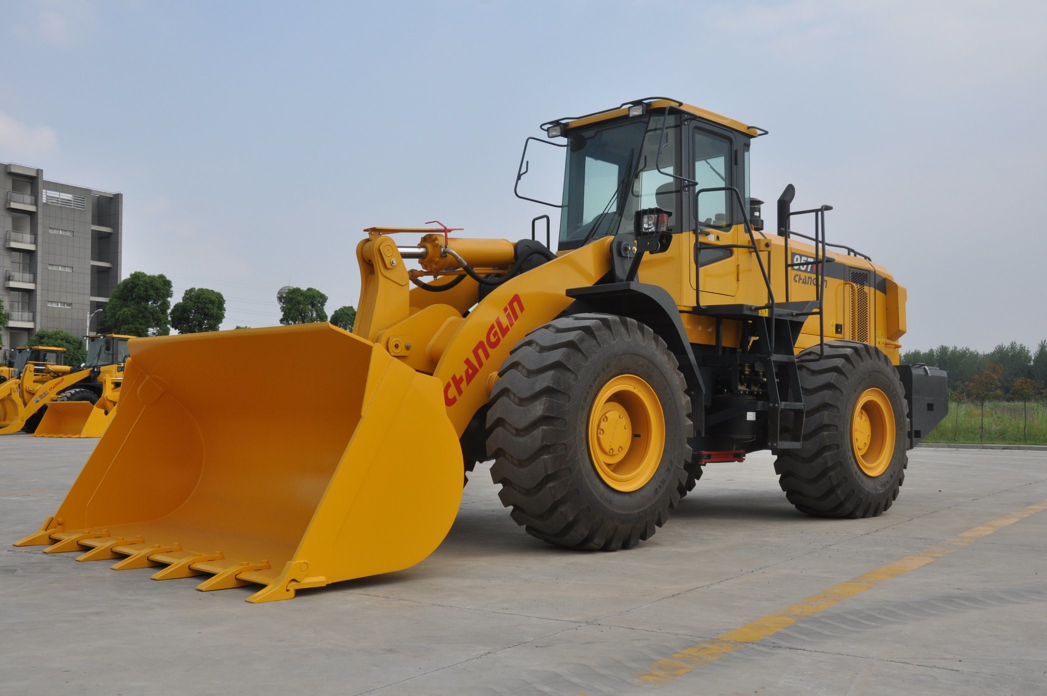 Sinomach 957h 5t Joystick Small Front End Wheel Loader with 3cbm Bucket for Sale