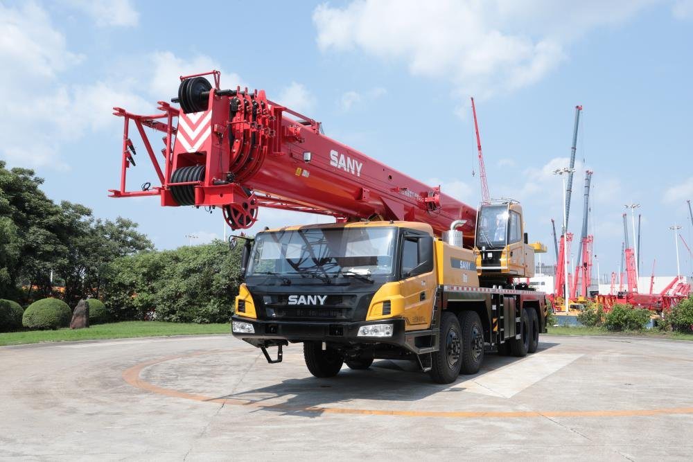 
                Stc500e Stc700e grue pour camion de 50 tonnes 70 tonnes 80 tonnes En vente
            