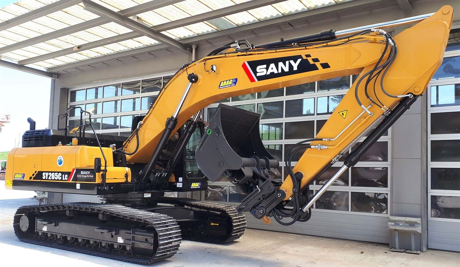 China 
                Top Brand 33 Ton Large Crawler Excavator Sy265c Sy335c
             supplier