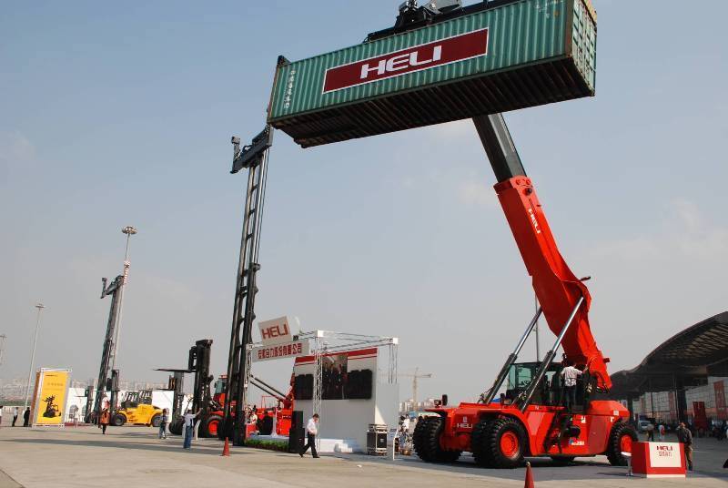 Chine 
                Haut de la marque d′atteindre prix d′usine Stacker chariot élévateur à fourche 45 tonne Srsc45H3 Srsc45H1 conteneur réceptacle Reach
             fournisseur