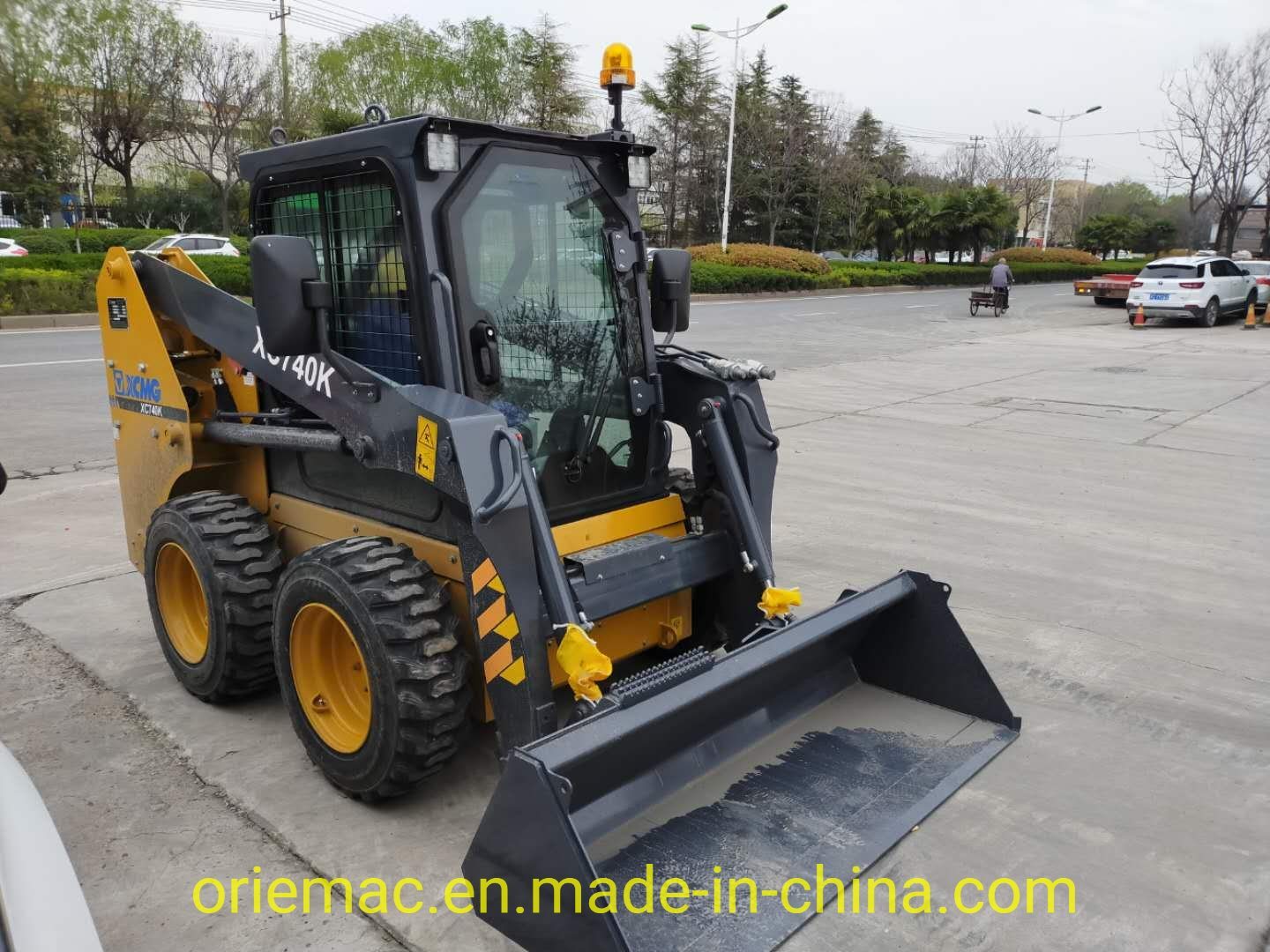 Xugong Xt740 1 Ton Skid Loader with Mower for Forestry