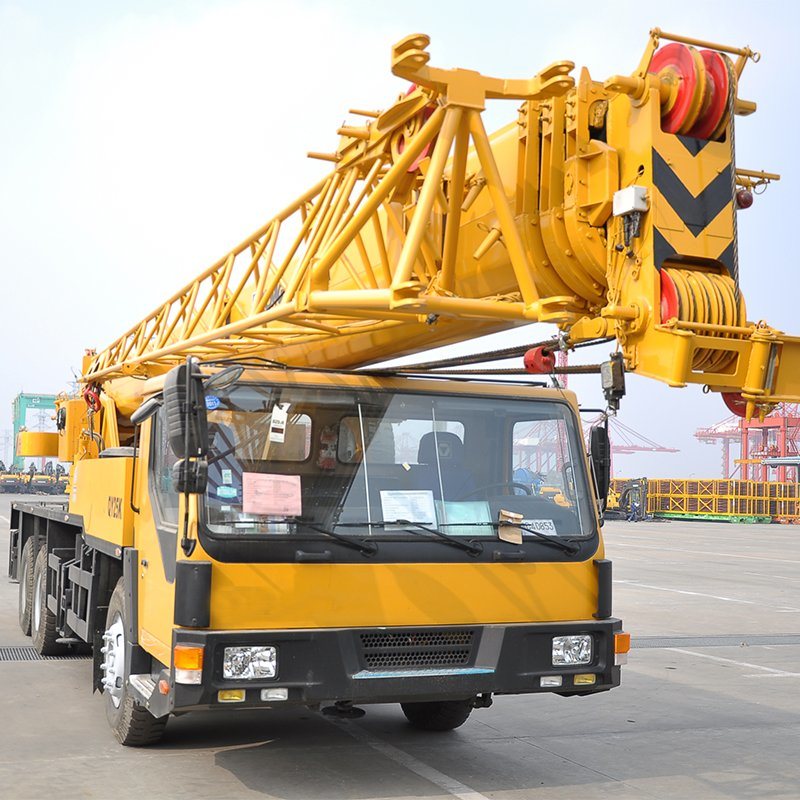 
                쉬저우 25톤 이동식 트럭 크레인 Qy25K5d(위하이 엔진 포함
            