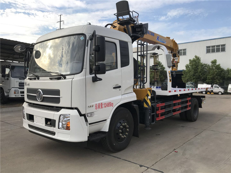 Xuzhou 8 Ton Truck Mounted Crane with Knuckle Boom