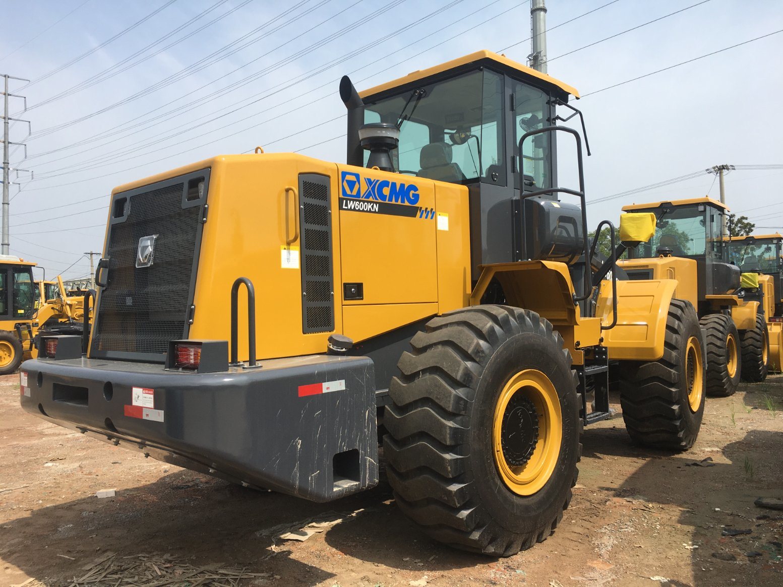 Xuzhou Factory 6ton Lw600kn Front Wheel Loader with 3.5m3 Bucket