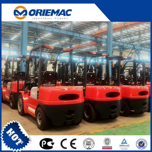 China 
                Yto Cpcd70 preço Diesel do Forklift de 7 toneladas
             fornecedor