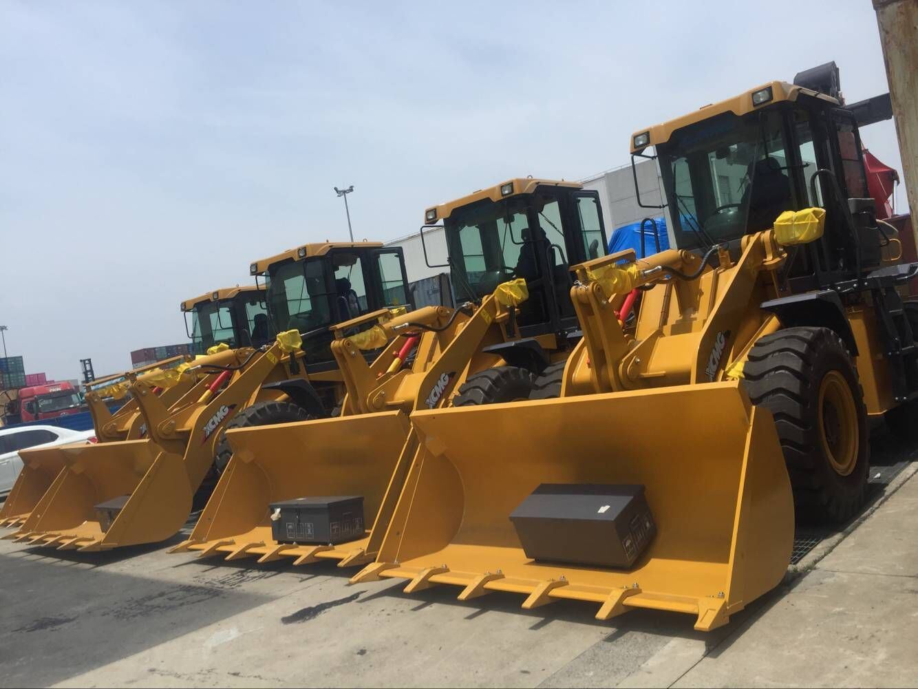 Zl30g with 92kw Cummins Engine 3t Front Wheel Loader