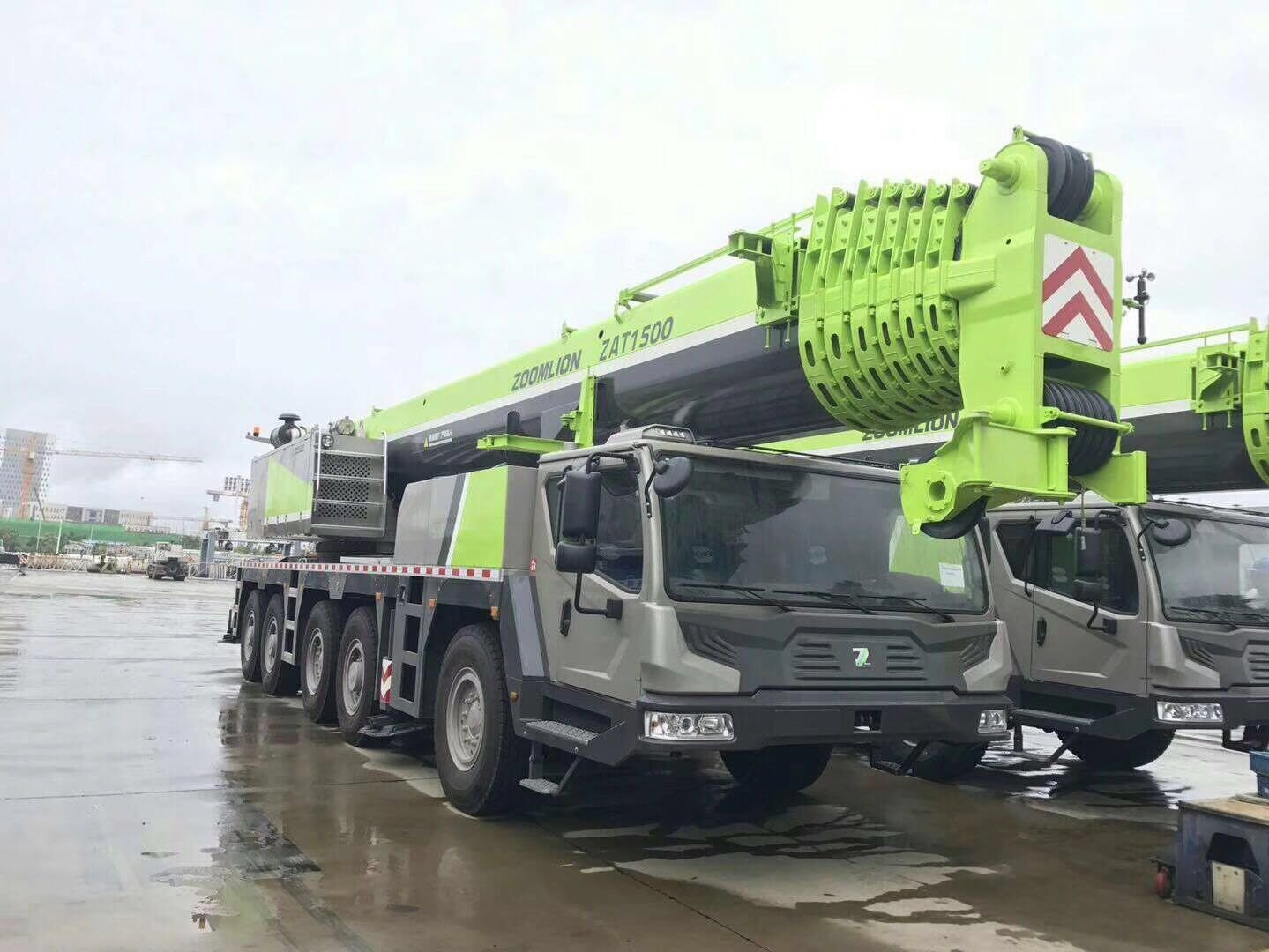 Zoomlion 150ton Ztc1500 Heavy Lifting Machinery Mobile Truck Crane Price