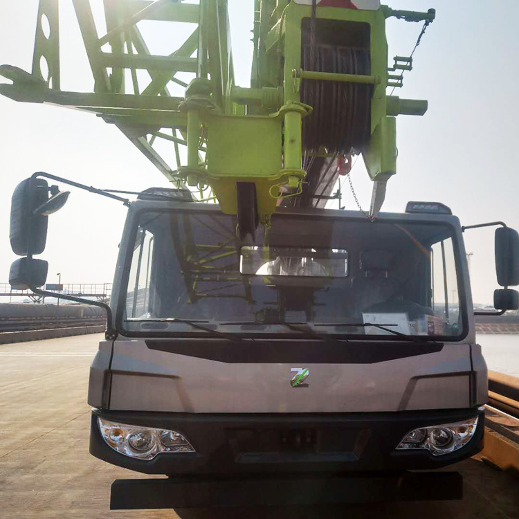
                Zoomlion 16 Ton Mobile Crane Crane Truck Ztc160V451
            