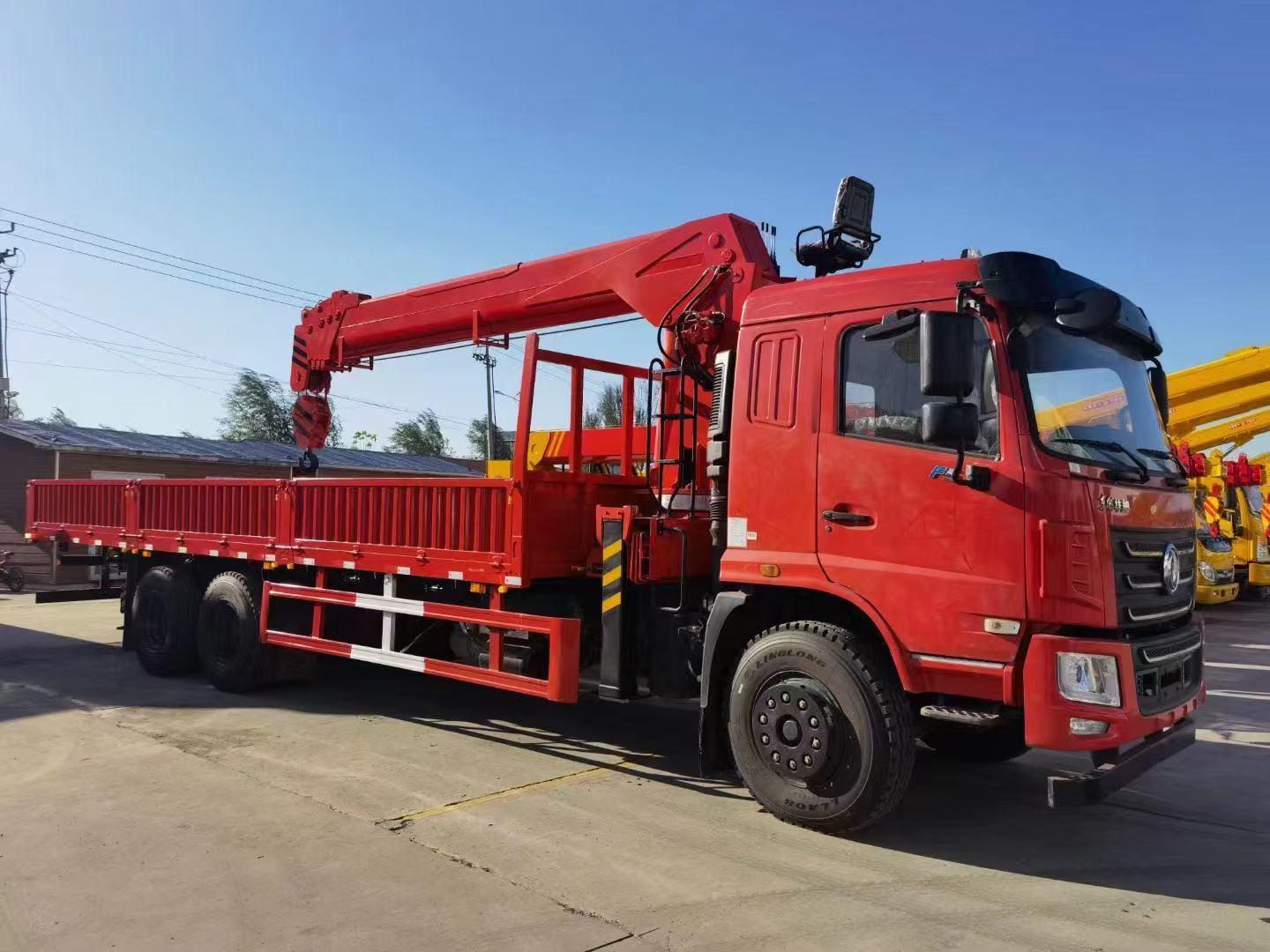 Crane Manufactured Factory Price 7-12ton Telescopic Boom Truck-Mounted Crane