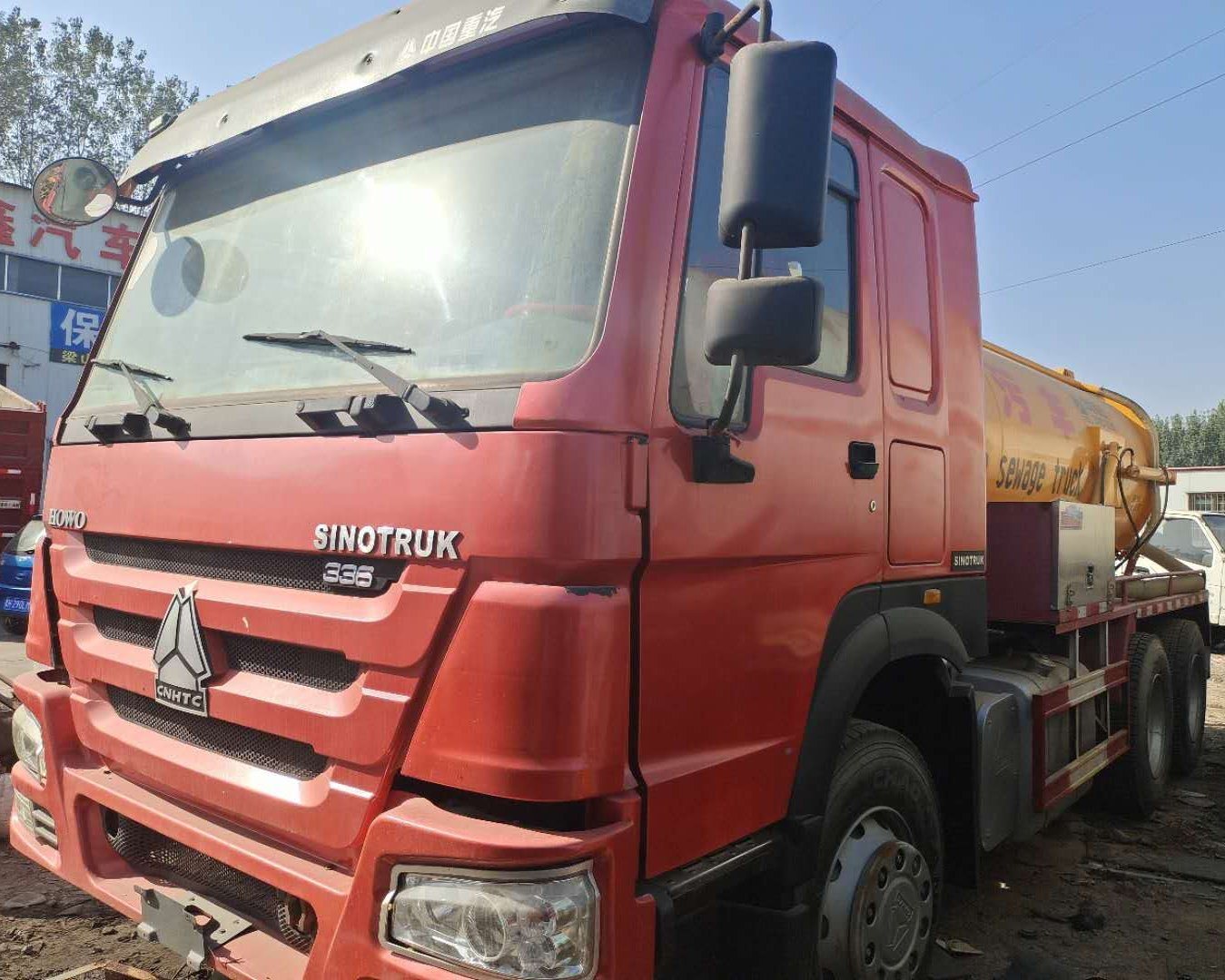 China 
                HOWO Neue oder gebrauchte 18m3 16m3 10m3 septische Pumpe LKW / Vakuum Absaug-Lkw
             Lieferant