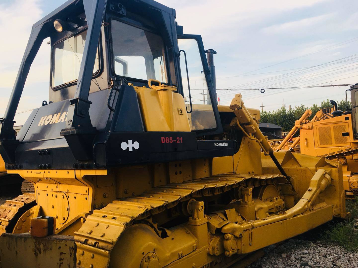 Komatsu D85 Construction Equipment Machinery Used Crawler Used Bulldozer One Year Warranty