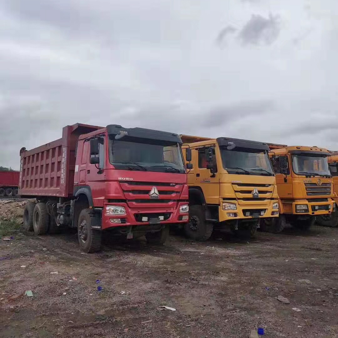 
                Sinotruck HOWO neufs et usagés de camion à benne camion à benne basculante 8X4
            