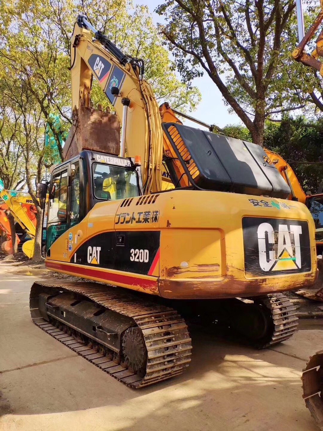 Chine 
                Utilisé Cat 320d pelle excavatrice chenillée Caterpillar en bon état
             fournisseur